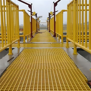 Plataforma de PRFV de GTOFRP™-5